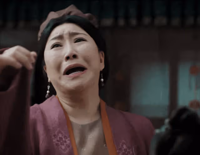 王家衛有多牛?她憑《繁花》提名白玉蘭,在《墨雨雲間》卻成最差