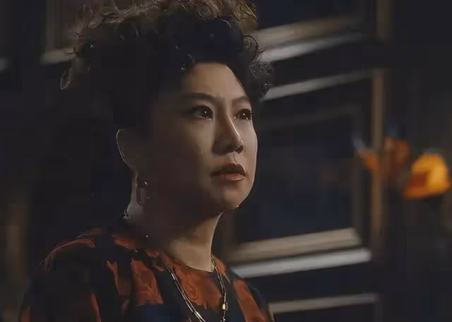 王家衛有多牛?她憑《繁花》提名白玉蘭,在《墨雨雲間》卻成最差