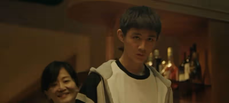 懸疑劇《看不見影子的少年》：躲過張頌文，卻被18歲男二號驚艷了