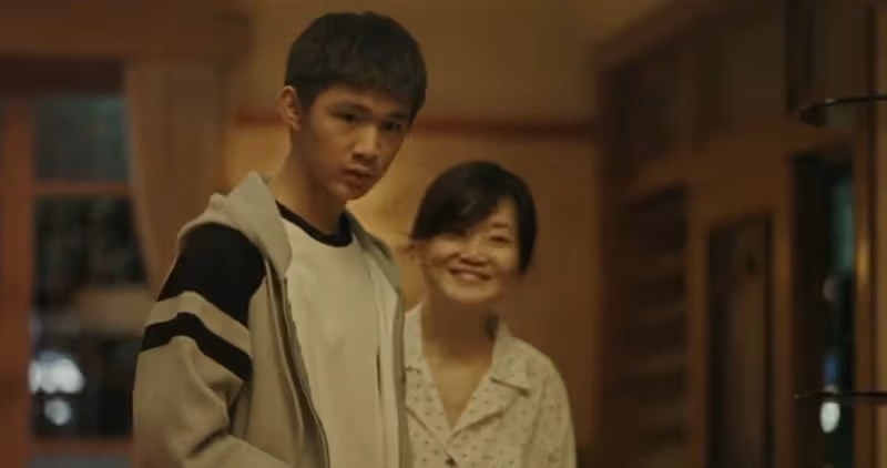 懸疑劇《看不見影子的少年》：躲過張頌文，卻被18歲男二號驚艷了
