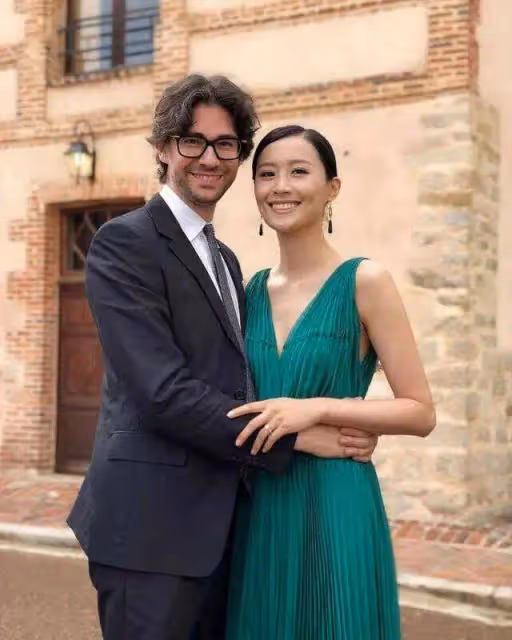 TVB前當家花旦好萊塢做女主角，與金球影帝合作，兒子將隨母姓