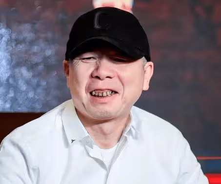 裸替演員邵小珊痛斥馮小剛:你這個騙子,我要讓你身敗名裂!
