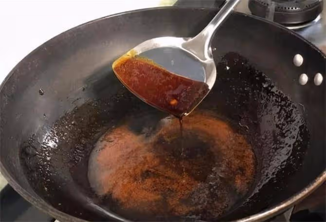 冰糖熬製糖色怎麼熬才正確?很多人沒有掌握其中的小技巧