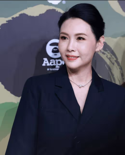 美艷港星與大女兒現身！被贊最美星二代！二女兒卻像爸爸