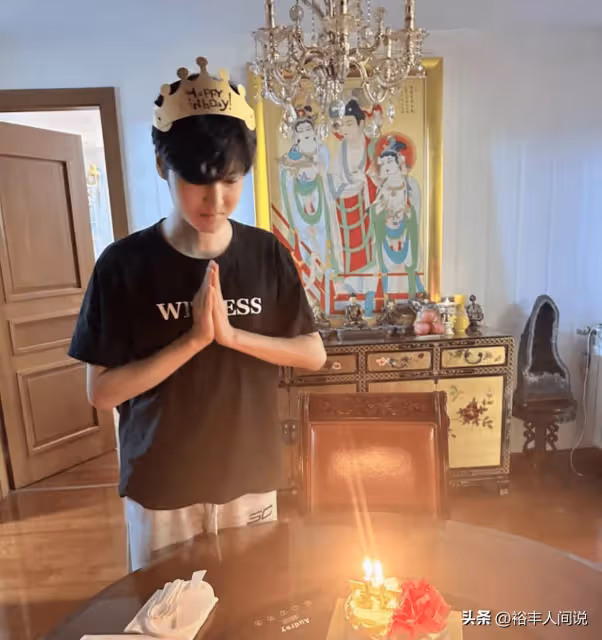 吳佳尼為兒子慶祝17歲生日!爸爸馬景濤送電腦,留言暴露雙層關係