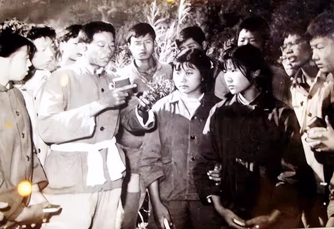 80年她瞞著前任生子,31年後兒子找生父認親,現任妻子:有他沒我