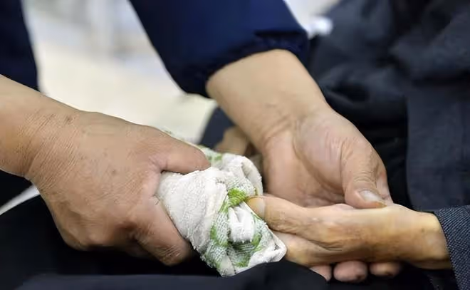 回顧96歲北大教授夫人,斷食斷水4天自殺,她留下一句話引人深思