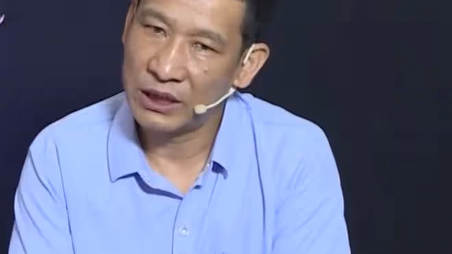 10年丈夫從家門口抱回一棄嬰,孩子長大後像丈夫,妻子要求做DNA