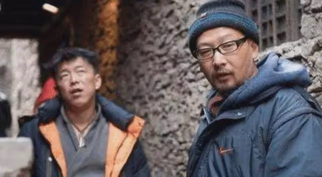 「妖魔專業戶」李平安:長相怪異卻抱得美人歸,癩蛤蟆吃到天鵝肉