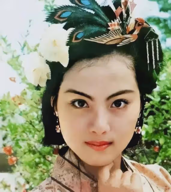 原來她早已去世!不堪忍受「小三」罵名,28歲從13樓一躍而下