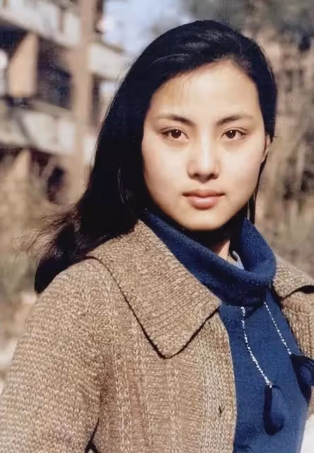 原來她早已去世!不堪忍受「小三」罵名,28歲從13樓一躍而下
