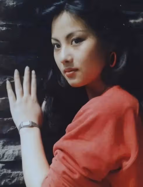 原來她早已去世!不堪忍受「小三」罵名,28歲從13樓一躍而下