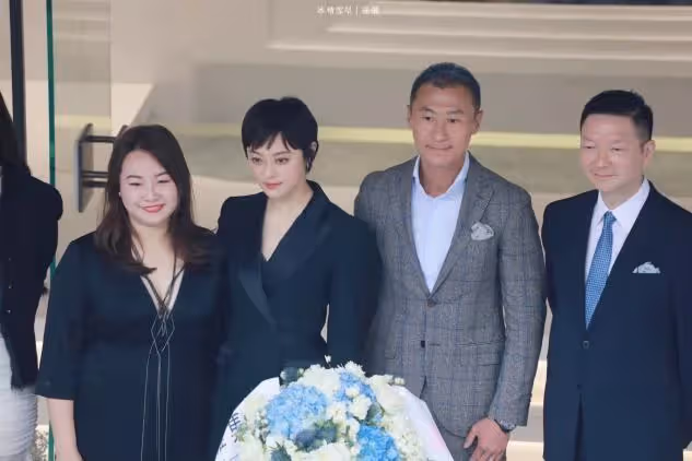 孫儷這是怎麼了，罕見桃花妝提氣色，精修卻依舊蓋不住滿臉憔悴感
