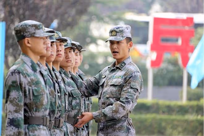 2018年,河南老兵30年生活被堂弟頂包,事情敗露竟想用3萬塊了事
