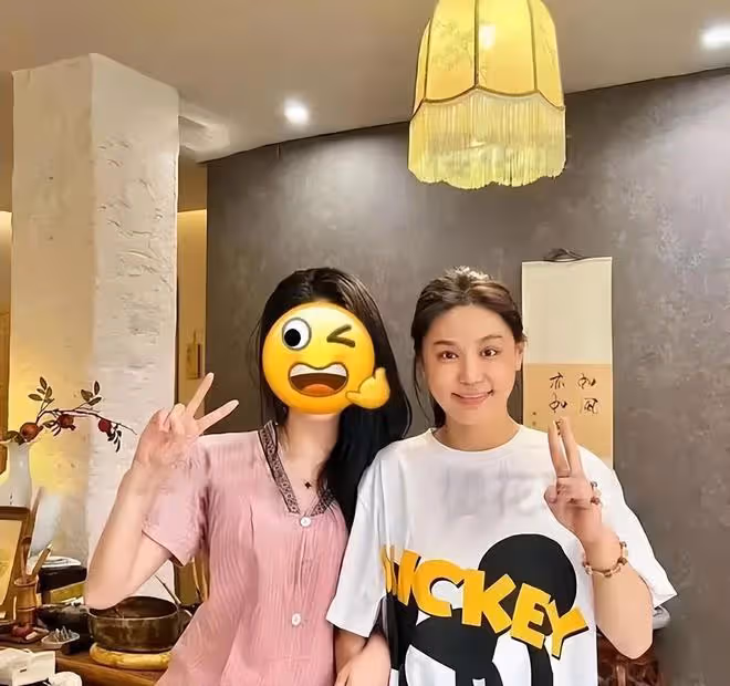 樊小慧豪宅直播攤牌,親戚集體爆料:人設全假的,離婚另有內情