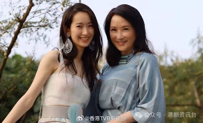 TVB女星20歲小兒罕現身!高大帥氣被封港版金秀賢