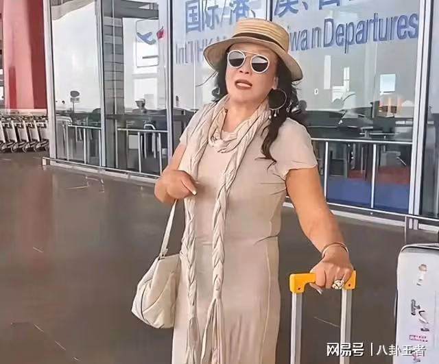 氣死大S!張蘭台北看孫子,有了新兒媳,誰也攔不住,隨時可以去