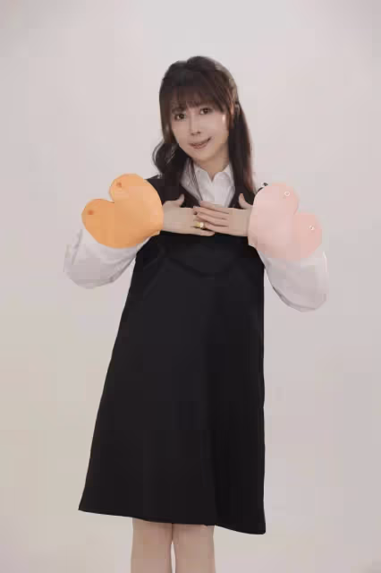 她是玉女派歌手,一度想要出家,被丈夫家暴還陷入「出櫃」風波?一生太坎坷