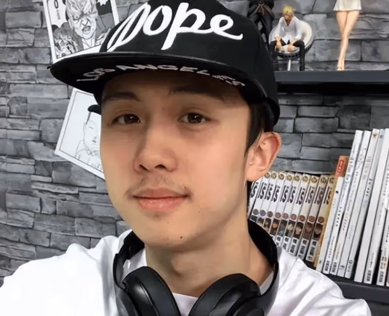 徹底沒救了!光著屁股闖入民宅被捕,這個星二代比成龍兒子還奇葩