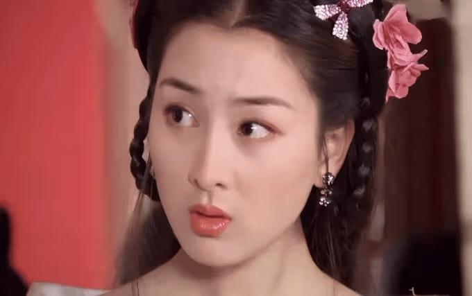 她當年真的很漂亮，出道就是大女主，可惜如今成了「笑話」