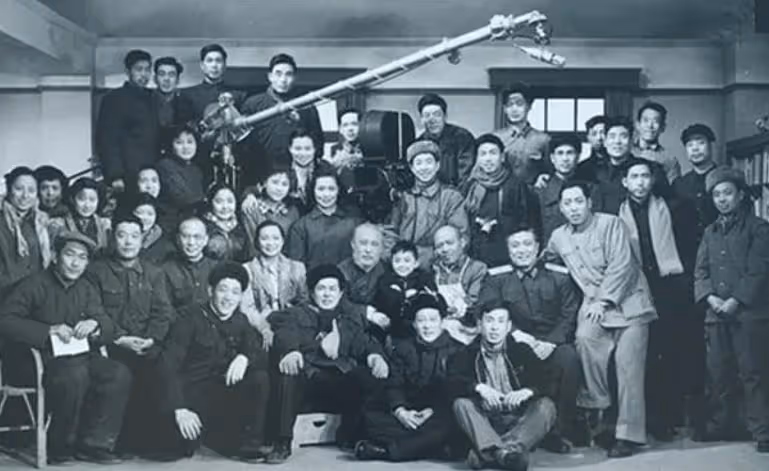 萬萬沒想到，央視女主持人桑晨竟是他的後代！難怪長得好看還優秀