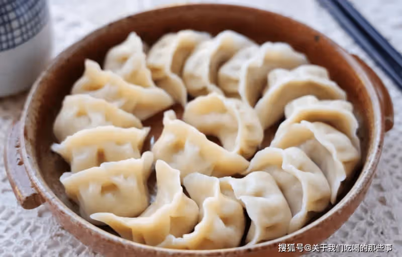 餃子肉餡怎麼調才香?千萬別放料酒,牢記正確做法,餃子噴香流汁