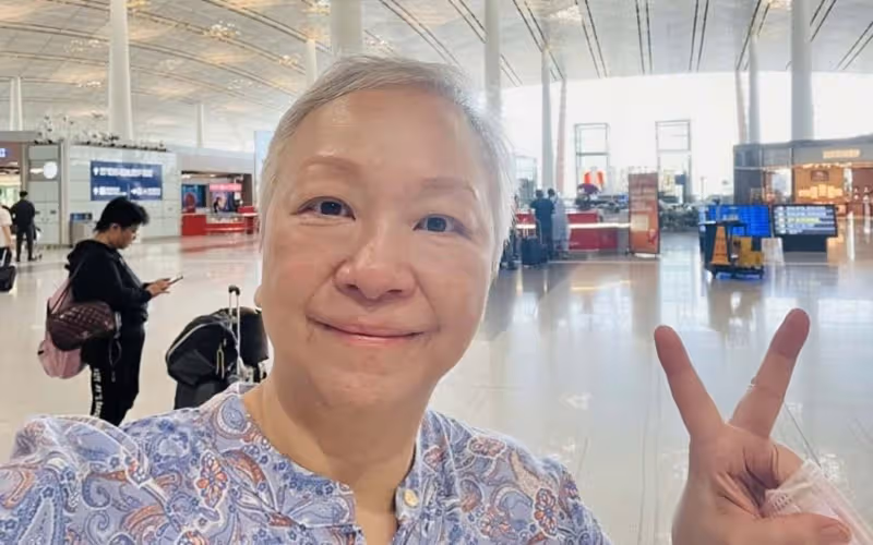 香港女星陳秋霞患乳腺癌，滿頭白髮顯滄桑，不考慮做乳房重建手術