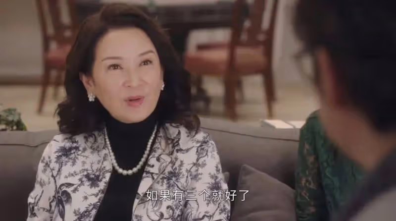 TVB80年代力捧花旦兒子照片罕見曝光，長相帥氣酷似金俊賢，女兒被稱為「最美星二代」
