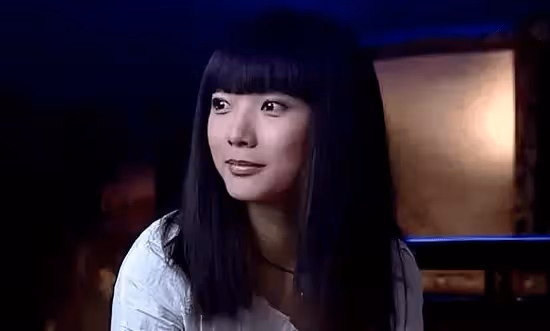 從不拍裸戲，到近乎全裸出鏡，王珞丹如何淪為過氣明星？