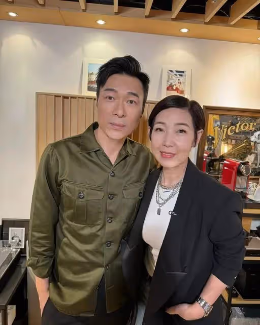 TVB資深主持被批訪問技巧差,全程只為討好嘉賓,網友直言很失望