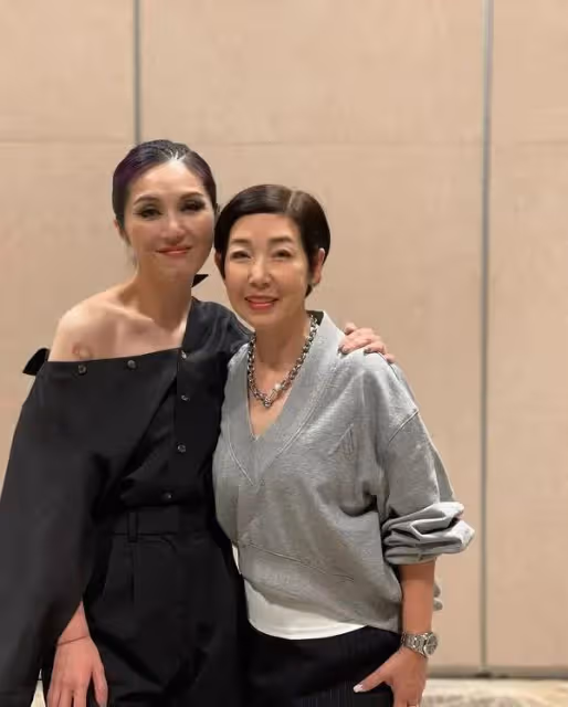 TVB資深主持被批訪問技巧差,全程只為討好嘉賓,網友直言很失望