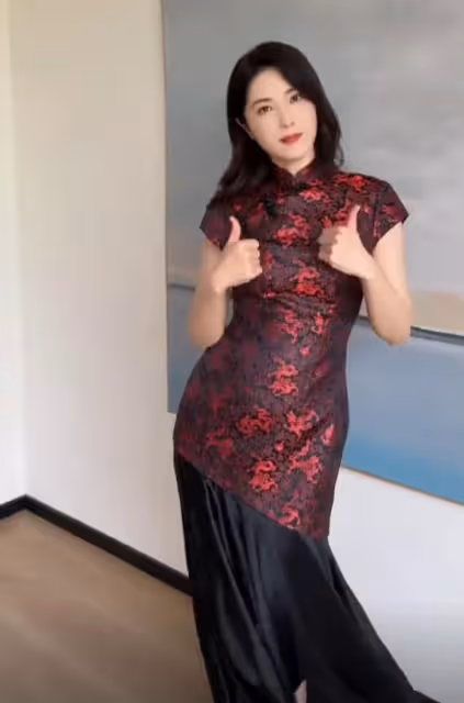 眾明星為考生送祝福,四位女星穿旗袍鬥豔,三位明星祝福出現錯字