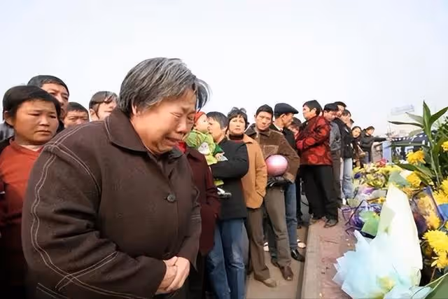 2007年冬天,28歲的孟祥斌為了救跳江女子犧牲,妻女後來如何