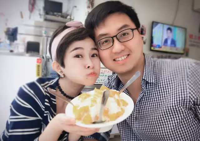 回顧地震中喪失雙腿的廖智,6年後再嫁華裔學霸,兒女雙全很幸福