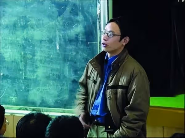 08年汶川地震,丟下學生逃跑的北大才子「范跑跑」,後來怎麼樣了
