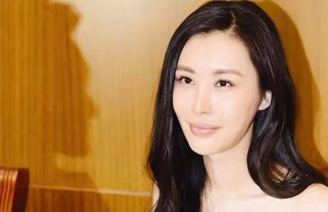 田朴珺早餐引爭議:起床後蓬頭垢面不洗臉不刷牙,先吃一斤醬牛肉