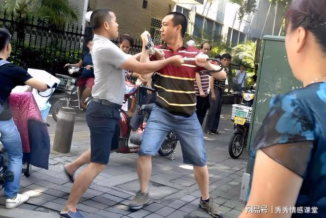 女護士地下室藏情夫18年,丈夫揭露真相,結局令人唏噓