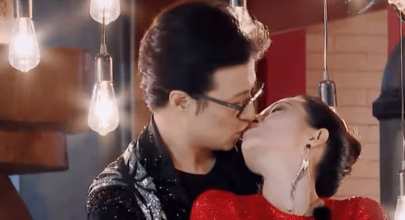 章子怡直言:最後悔不是與汪峰離婚,而是那個滿眼都是她的男人!