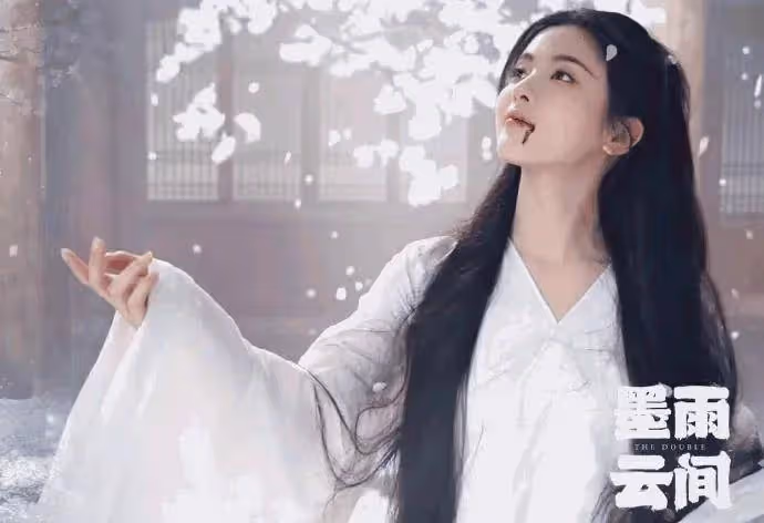 《墨雨雲間》硬撞《玫瑰故事》於正吳謹言能否勝劉亦菲?