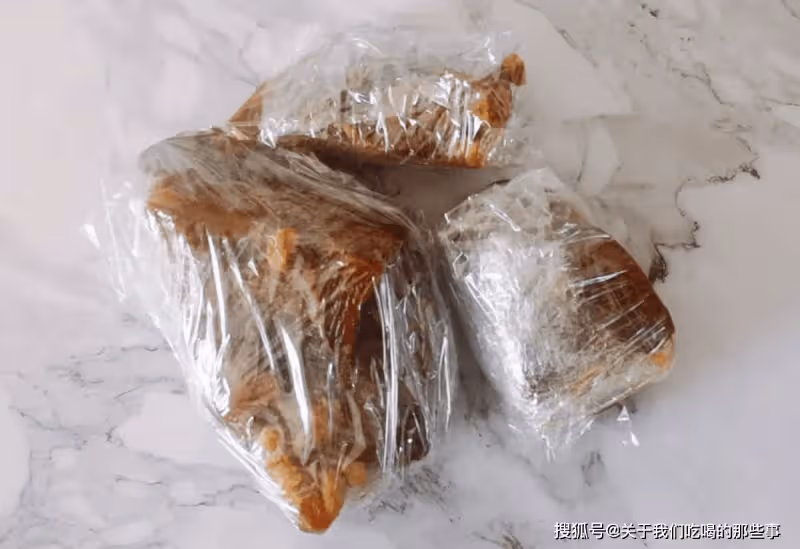 做醬牛肉,牢記「2醬2泡」,牛肉醬香濃郁,緊實不散花,方法簡單