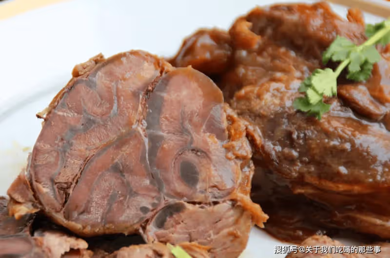 做醬牛肉,牢記「2醬2泡」,牛肉醬香濃郁,緊實不散花,方法簡單