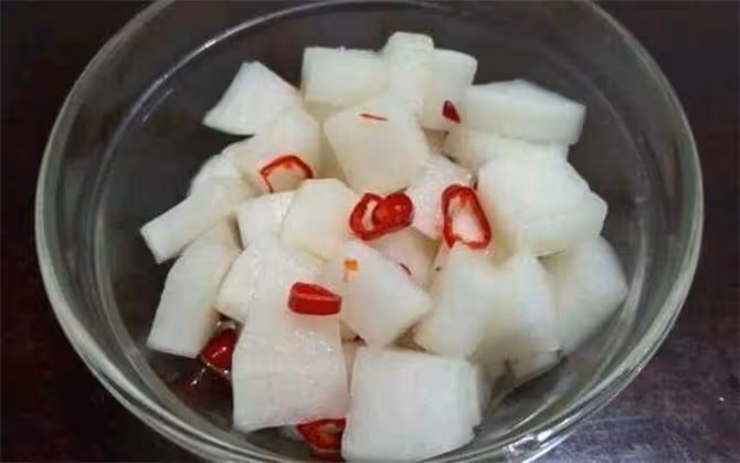 白蘿蔔泡菜怎麼泡又脆又好吃?學會湖南這種特色做法,脆爽開胃