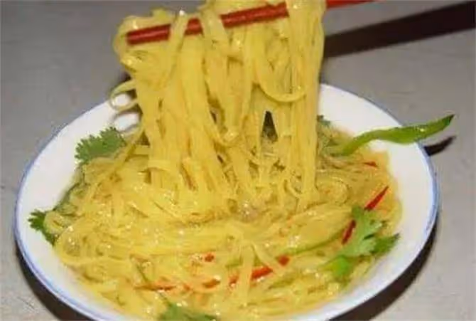 油絲面是什麼原料做的?油絲面和朝鮮面一樣嗎?