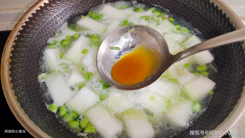 冬瓜和它絕配,知道的人不多!燉一燉清爽一鍋鮮,一口鮮潤十足、滿口好味道