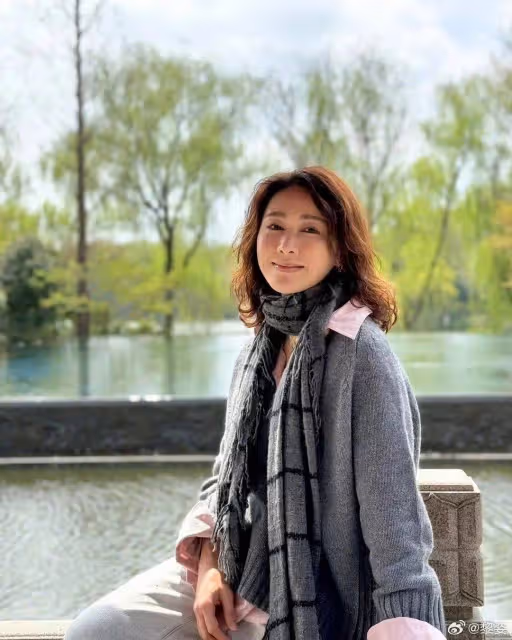 有心復出拍戲!TVB前當家花旦自曝仍有戲癮,現身活動被質疑醫美過度