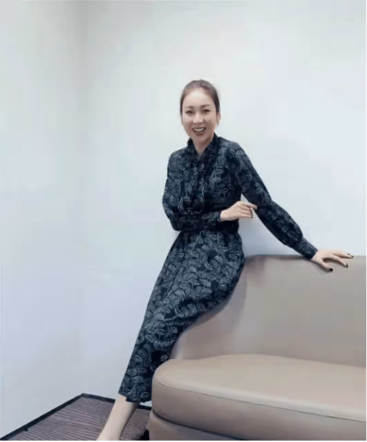 TVB八億富婆在內地購置2000萬豪宅,因高調分享奢侈品,被網友質疑炫富
