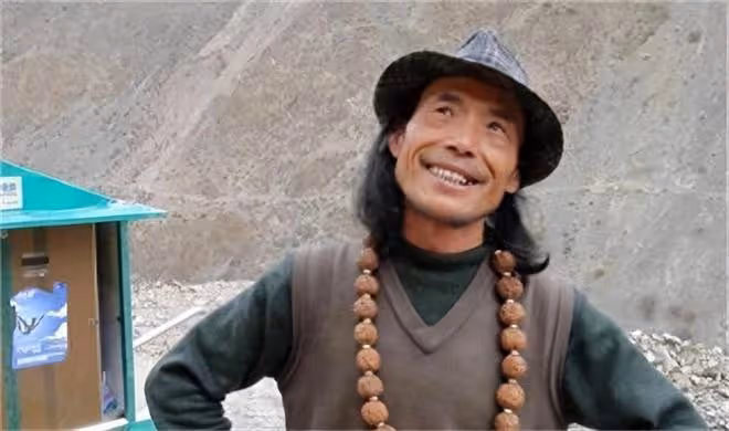 回顧寧波小伙,拉一破板車35年行走30萬公里,59歲走到黑河人沒了