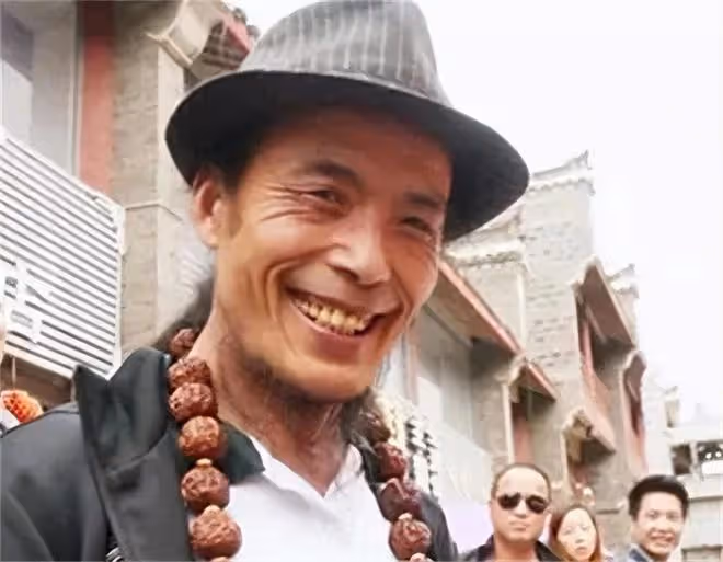 回顧寧波小伙,拉一破板車35年行走30萬公里,59歲走到黑河人沒了