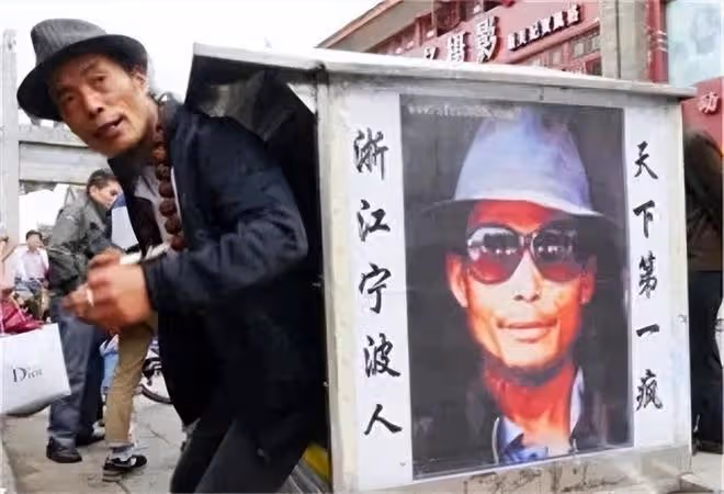回顧寧波小伙,拉一破板車35年行走30萬公里,59歲走到黑河人沒了