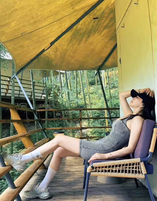 鍾麗緹「腰臀比」真好，身材豐腴有肉又纖細，53歲拼「四胎」有望